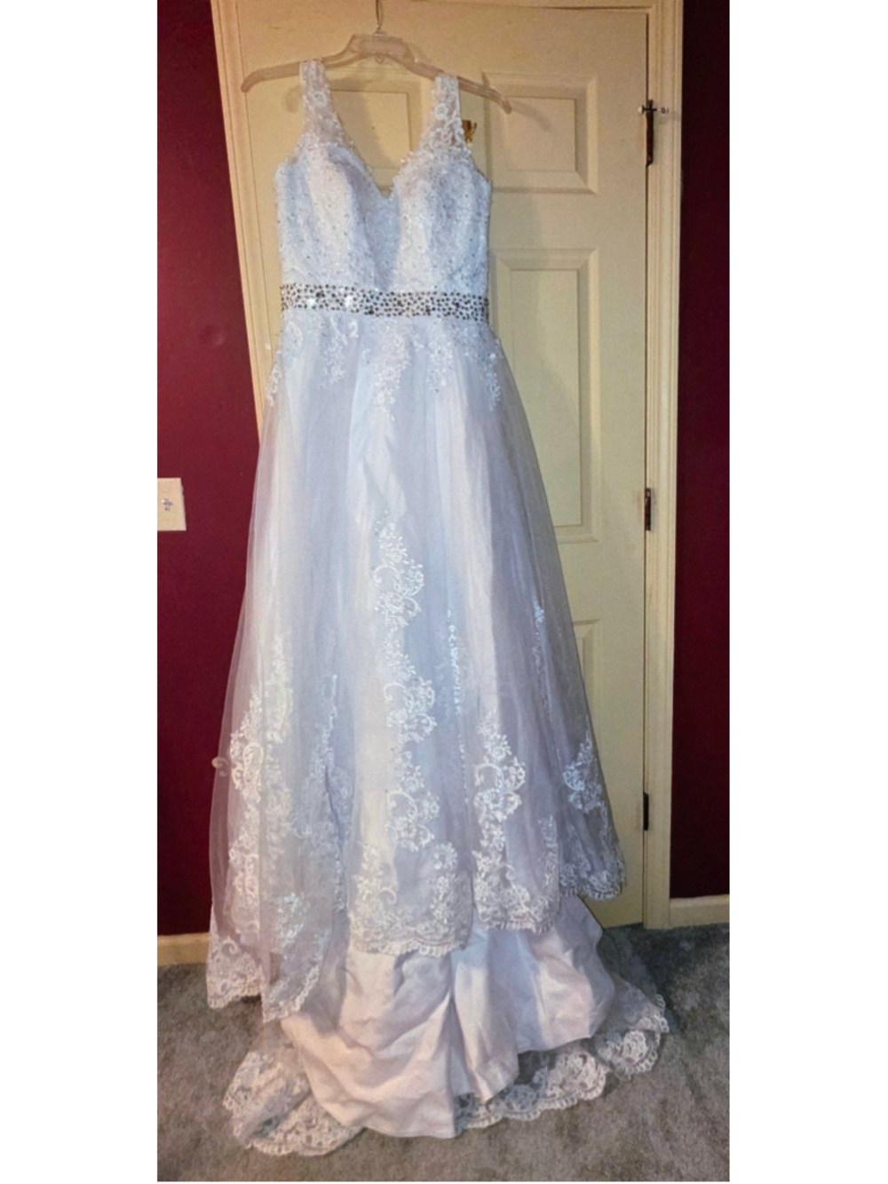 Tulle & Lace Wedding Gown w/Rhinestone Accents